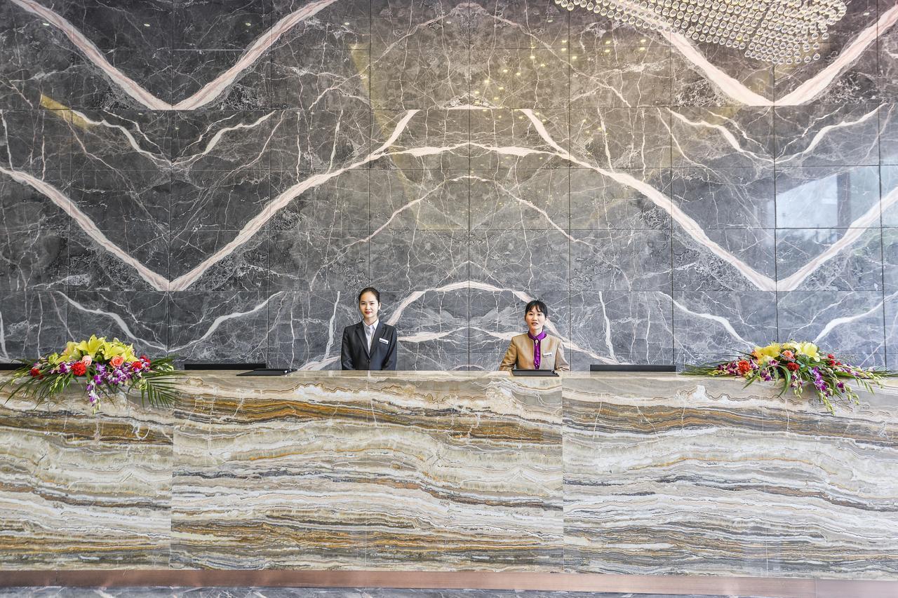 Manhatton Hotel Guilin North Railway Station Exterior foto